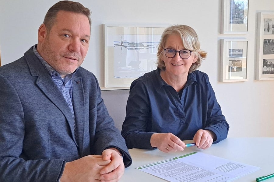 Erste Arbeitstreffen für den Leitungswechsel: Peter Eberhard und Susanne von Zimmermann